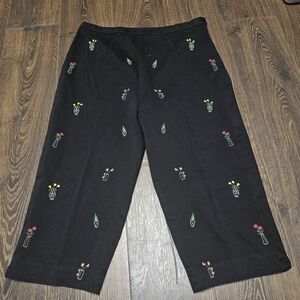 Coldwater Creek Womens Crop Capri Pants Embroidered Flowers Black Sz 18W